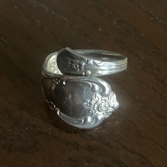 Vintage Rogers Oneida Spoon Ring - Picture 7 of 7